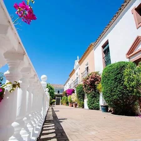 Villas At Pueblo Guadalmina Holiday home *